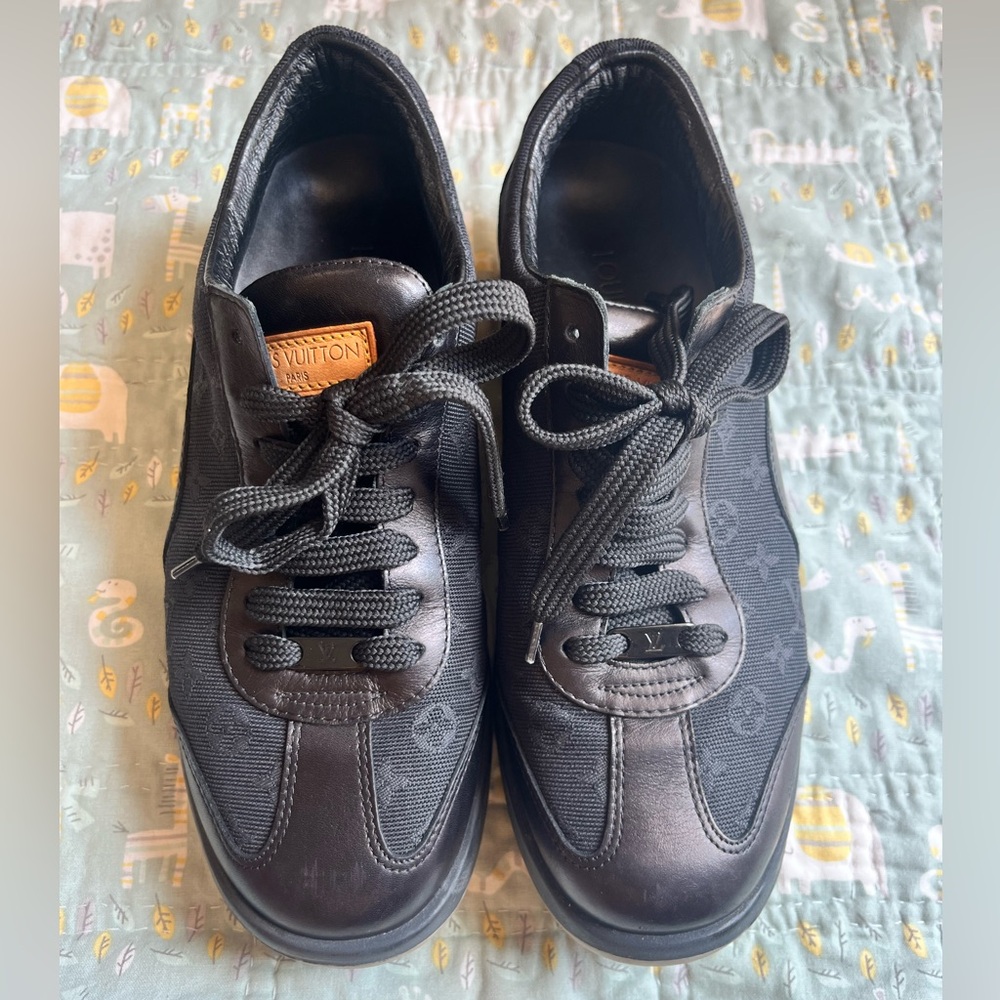 Louis Vuitton Shoes (PRICE FIRM)